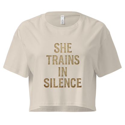 She Trains in Silence – Women’s Crop Top | LS-GCT02