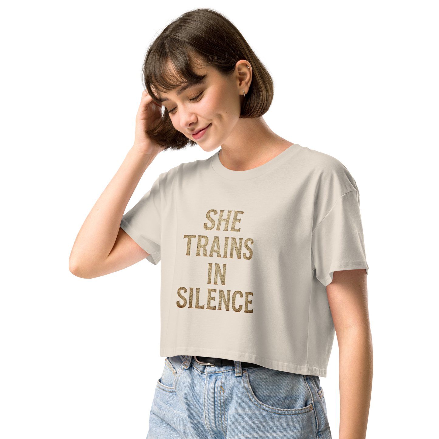 She Trains in Silence – Women’s Crop Top | LS-GCT02