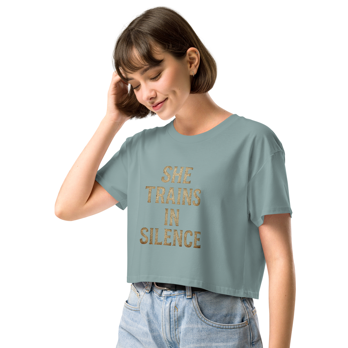 She Trains in Silence – Women’s Crop Top | LS-GCT02